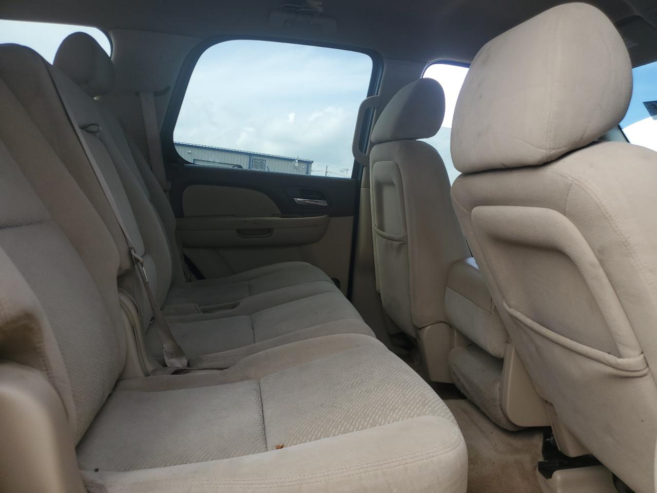 2007 GMC Yukon VIN: 1GKFK13077R266910 Lot: 83902485