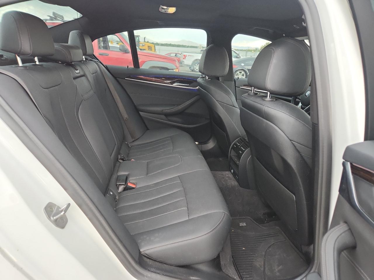 2021 BMW 530 Xi VIN: WBA13BJ06MWX01082 Lot: 71880865