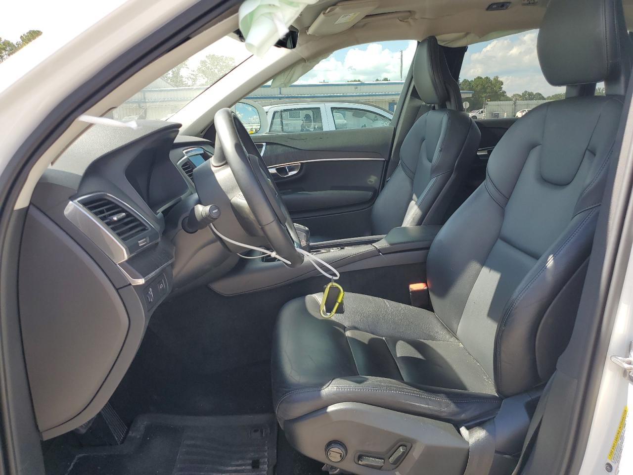 2020 Volvo Xc90 T5 Momentum VIN: YV4102CK0L1572081 Lot: 84193565