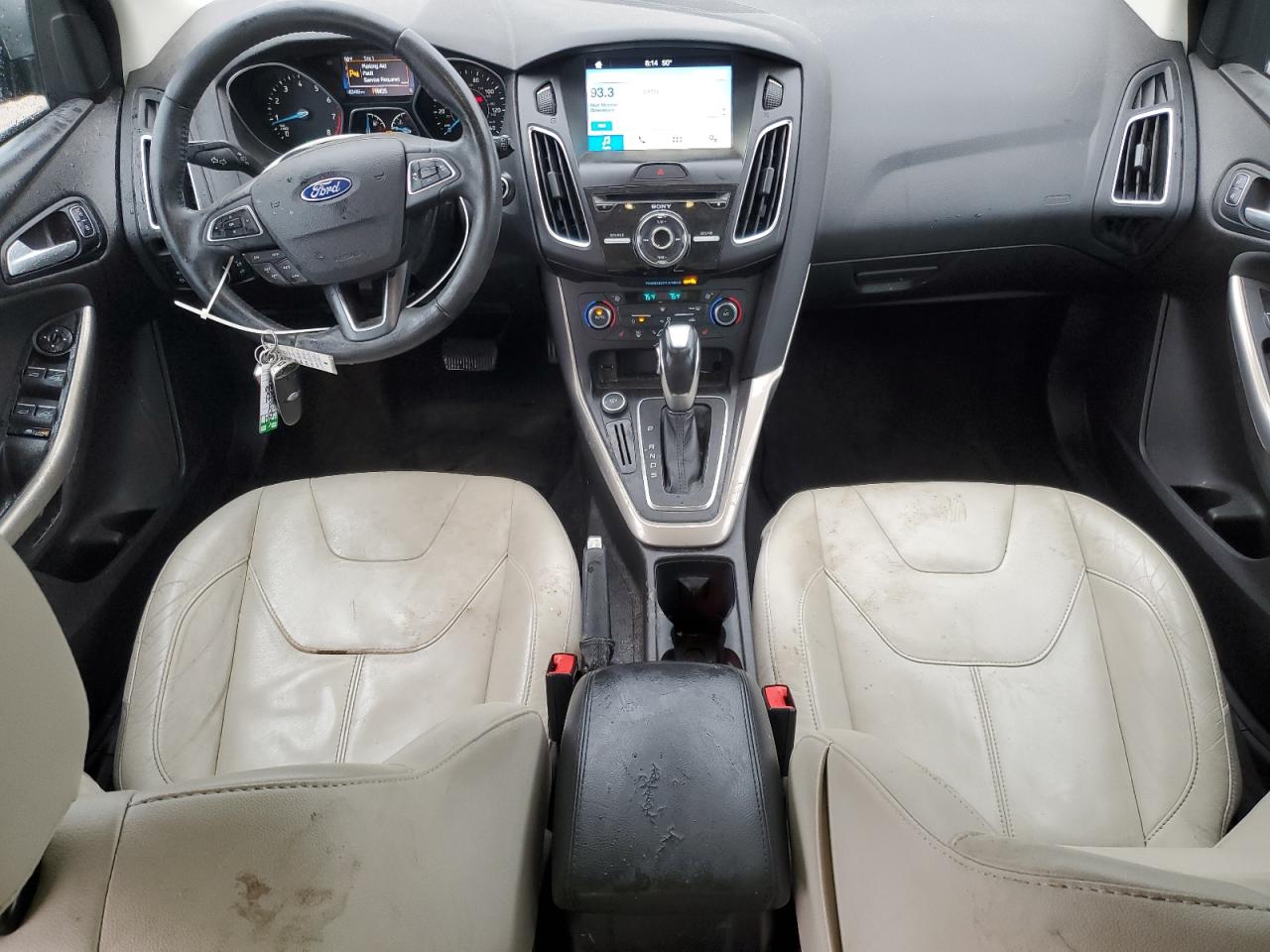 2016 Ford Focus Titanium VIN: 1FADP3N24GL345815 Lot: 81097115