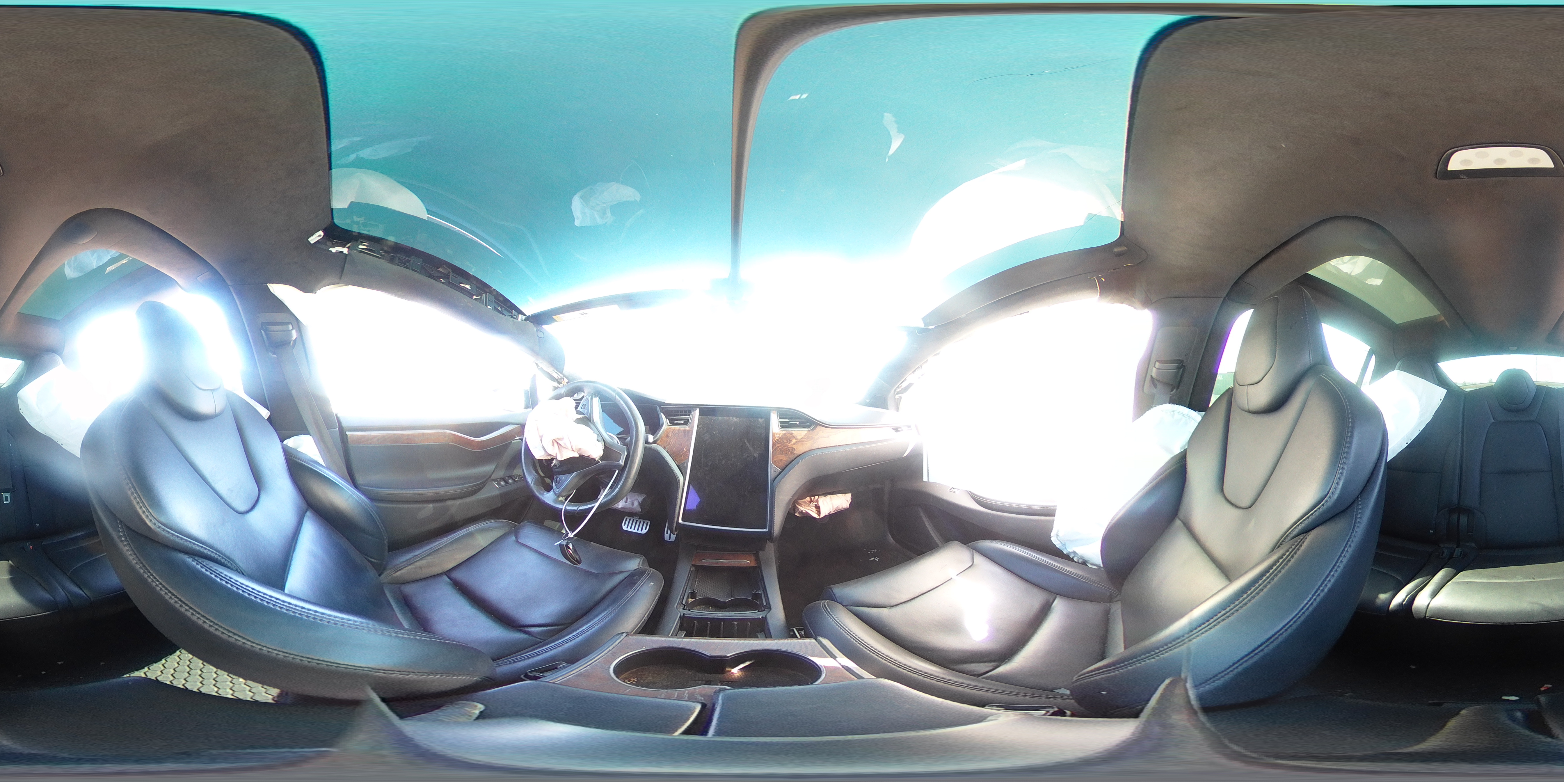 2020 Tesla Model X VIN: 5YJXCDE28LF216773 Lot: 81887565