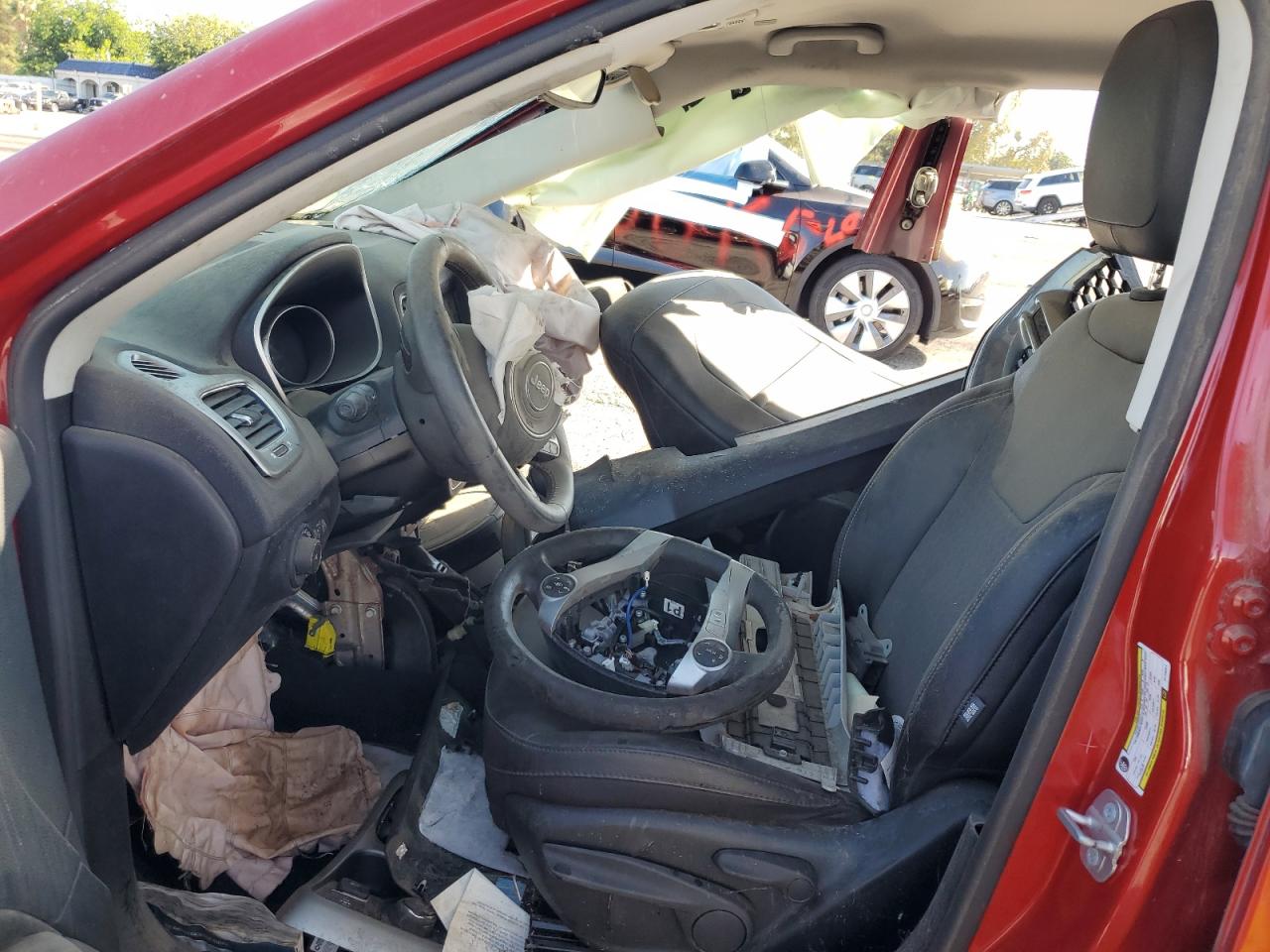 2019 Jeep Compass Latitude VIN: 3C4NJDBB4KT735241 Lot: 83852235