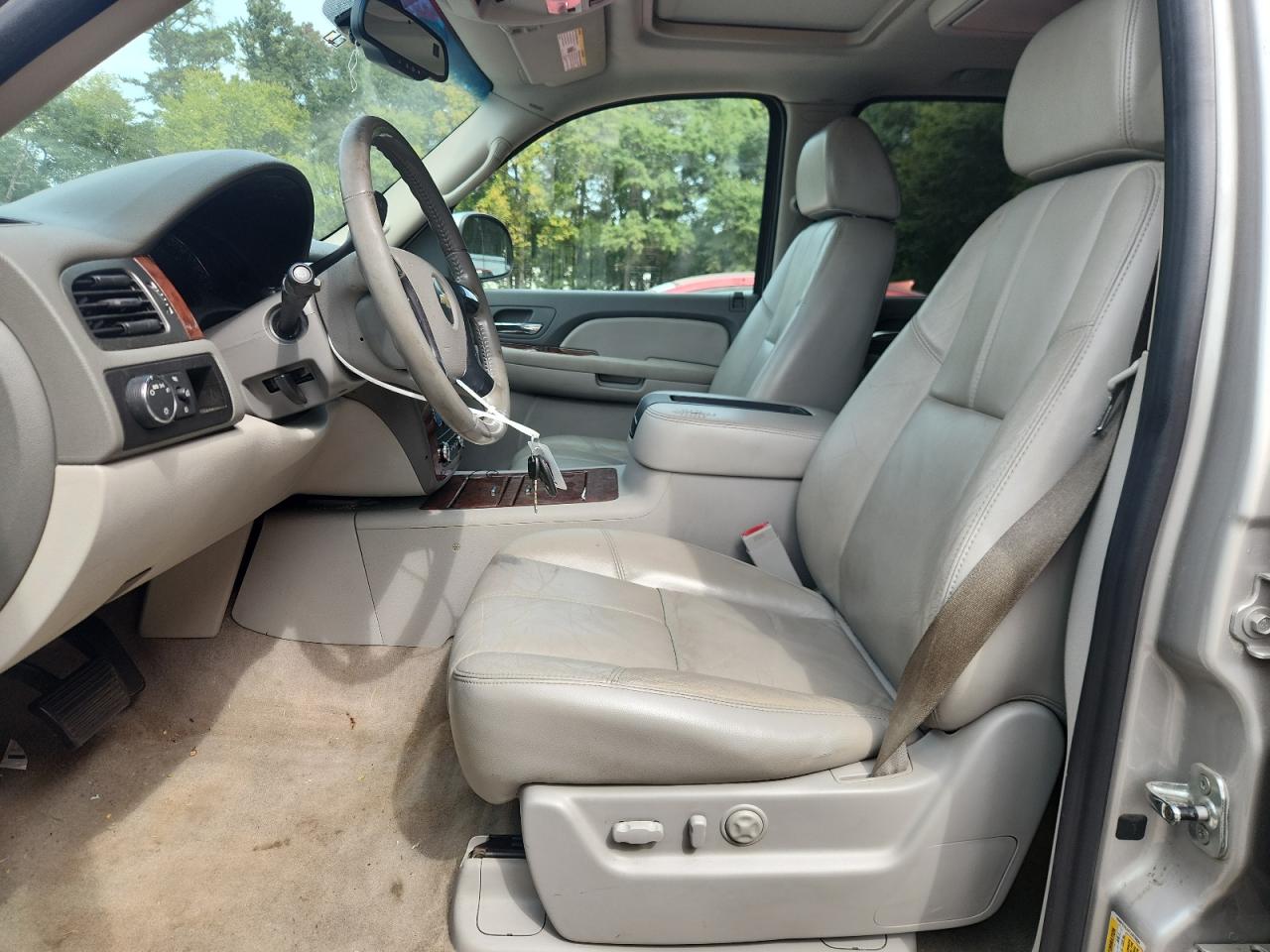 2007 Chevrolet Suburban C1500 VIN: 1GNFC16J47J253339 Lot: 81411005