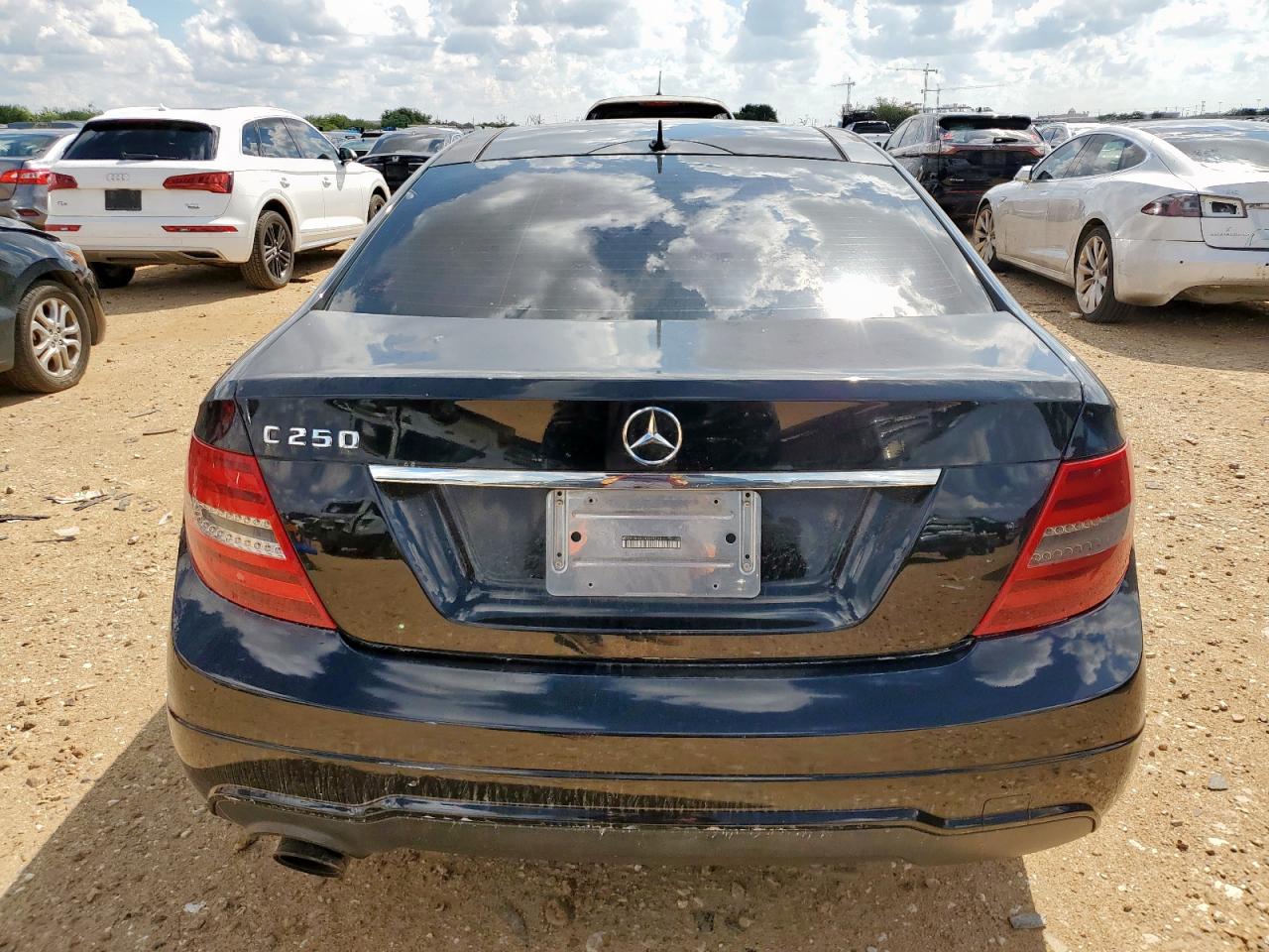 2013 Mercedes-Benz C 250 VIN: WDDGJ4HB0DG011298 Lot: 70718675