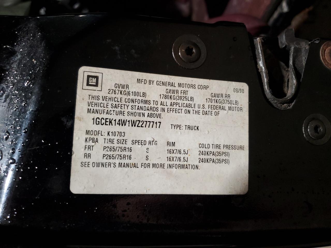 1998 Chevrolet Gmt-400 K1500 VIN: 1GCEK14W1WZ277717 Lot: 83796005