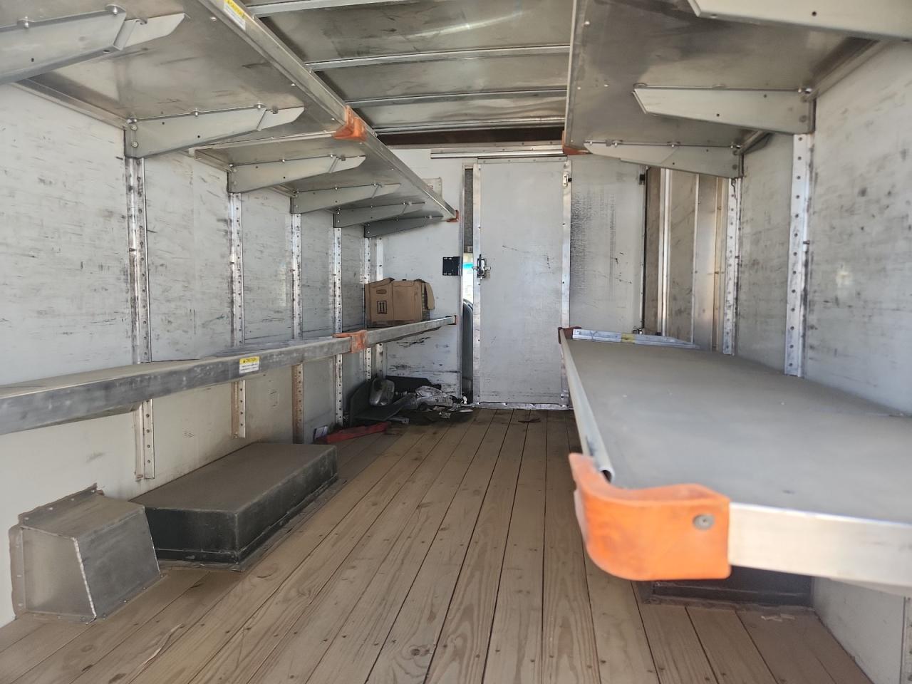 2022 Ford Econoline - Delivery Truck VIN: 1FDWE3FN4NDC37988 Lot: 81313405