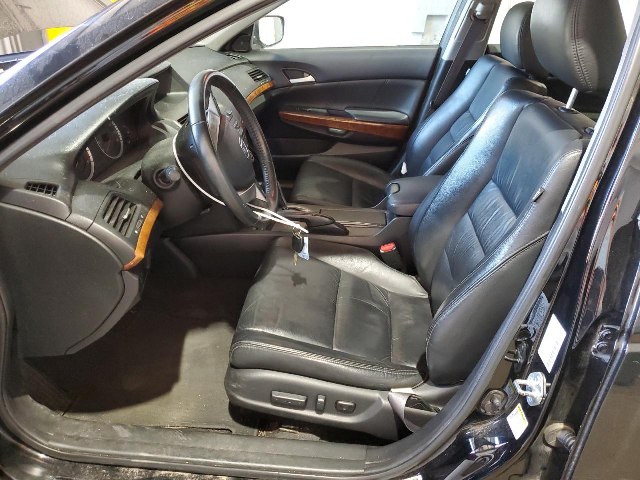 2011 Honda Accord Exl VIN: 1HGCP2F87BA038129 Lot: 71180615