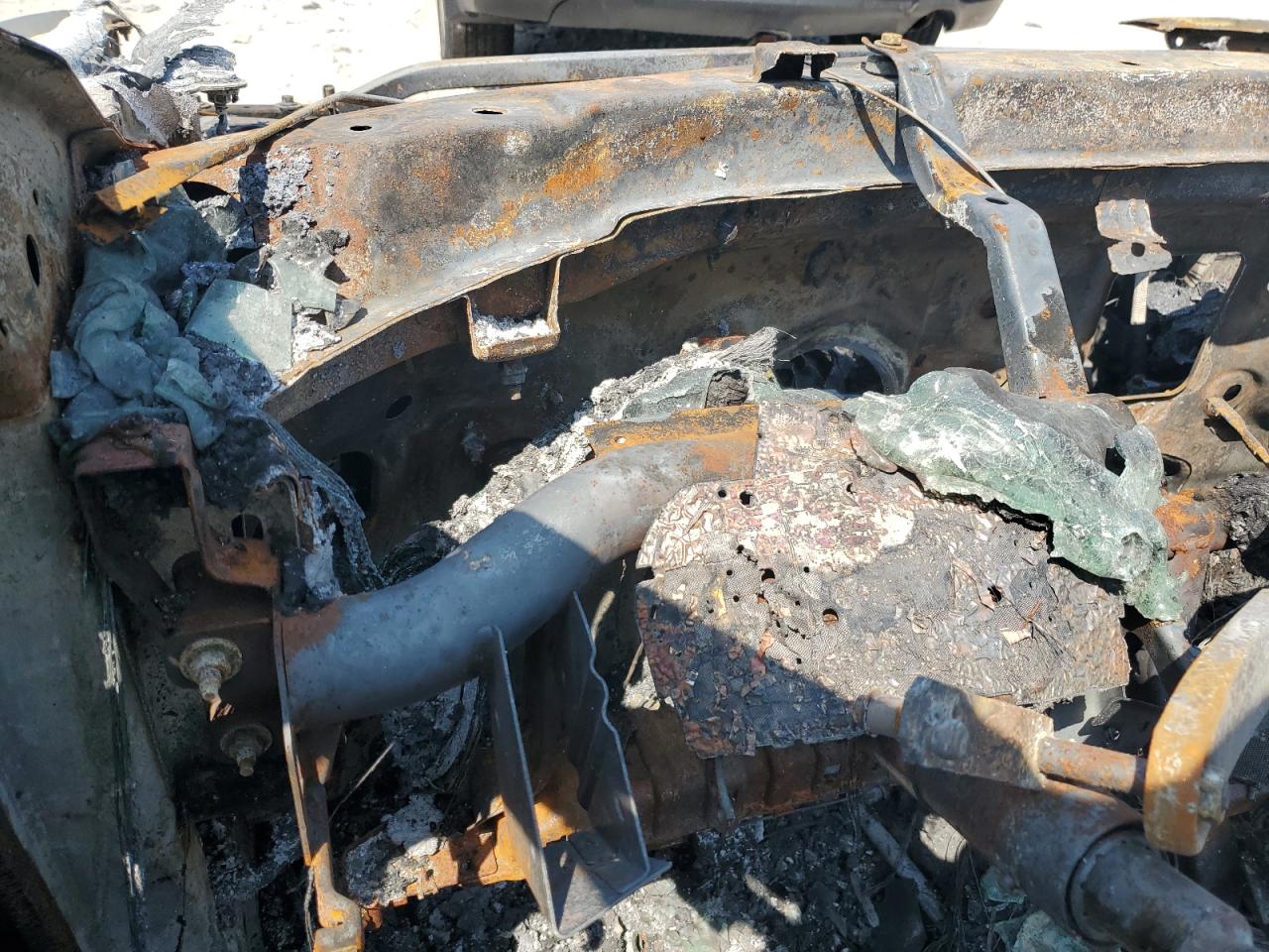 Фото: WBXHT3C31J5F89751