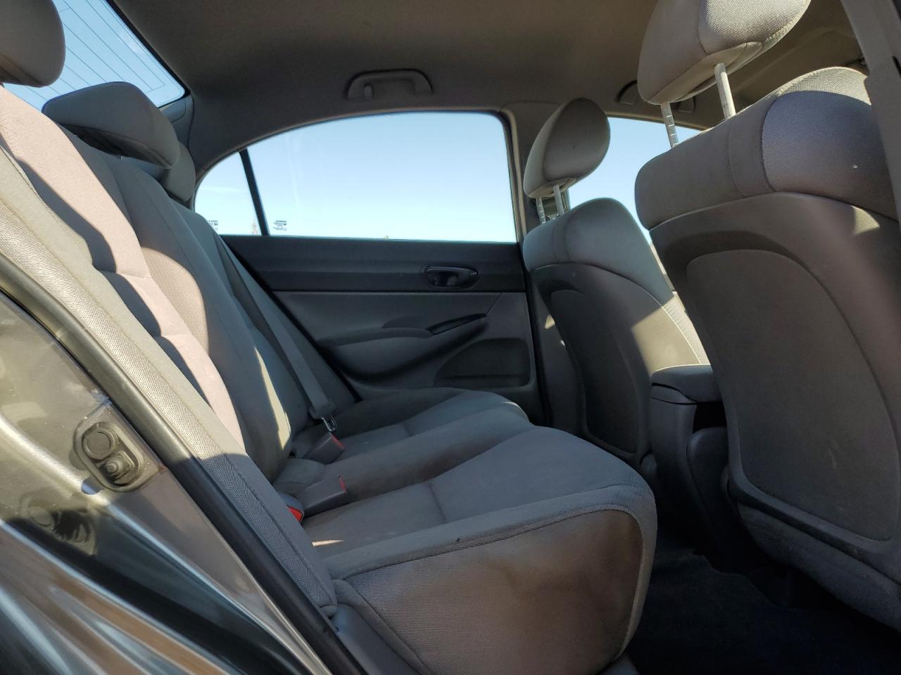 2007 Honda Civic Dx VIN: 2HGFA16377H040565 Lot: 70818845