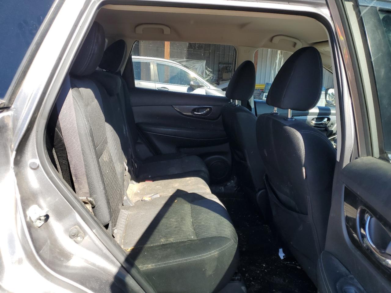 2017 Nissan Rogue S VIN: KNMAT2MTXHP537215 Lot: 83845435