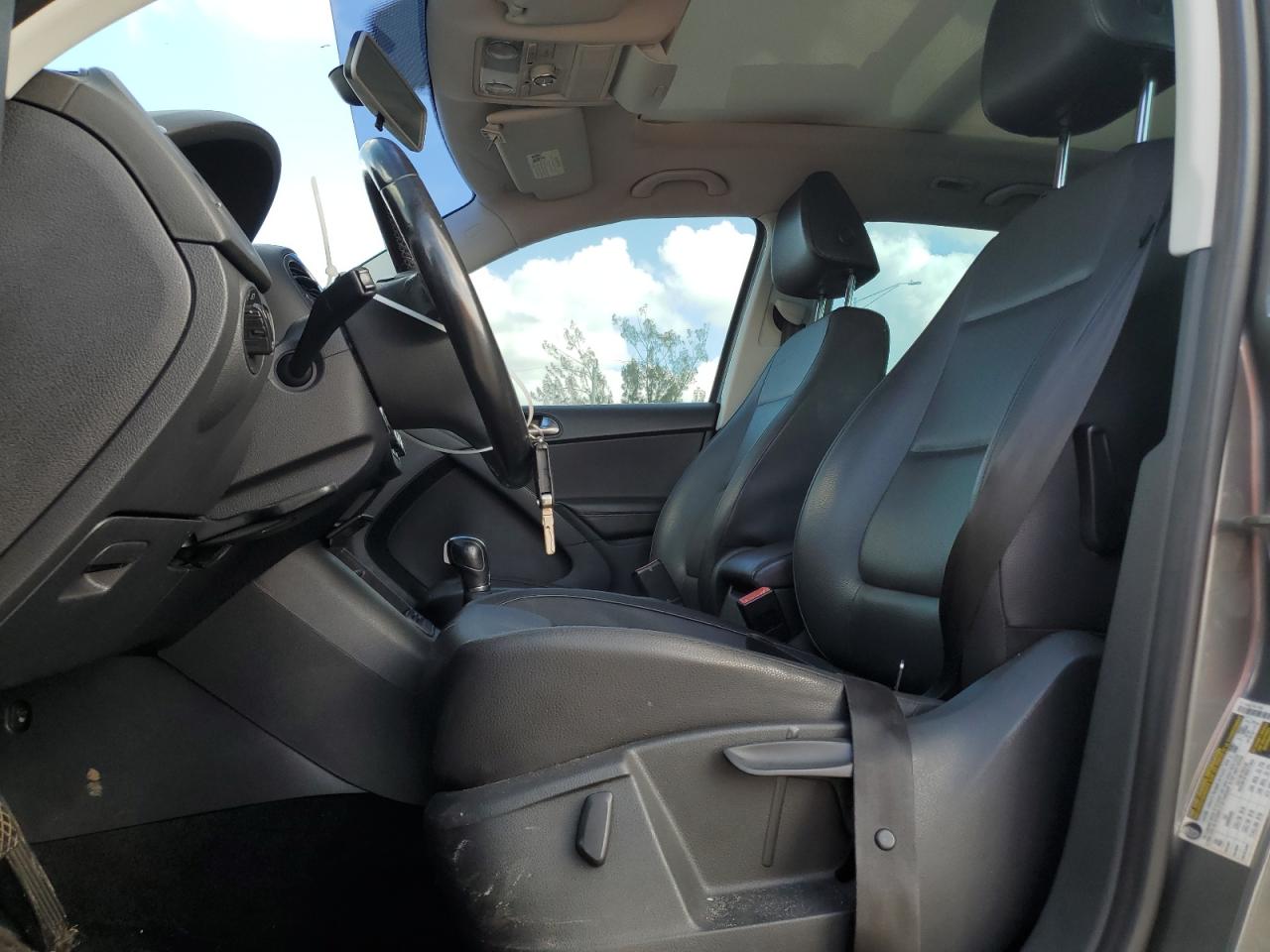 2012 Volkswagen Tiguan S VIN: WVGAV7AX4CW000140 Lot: 80901355