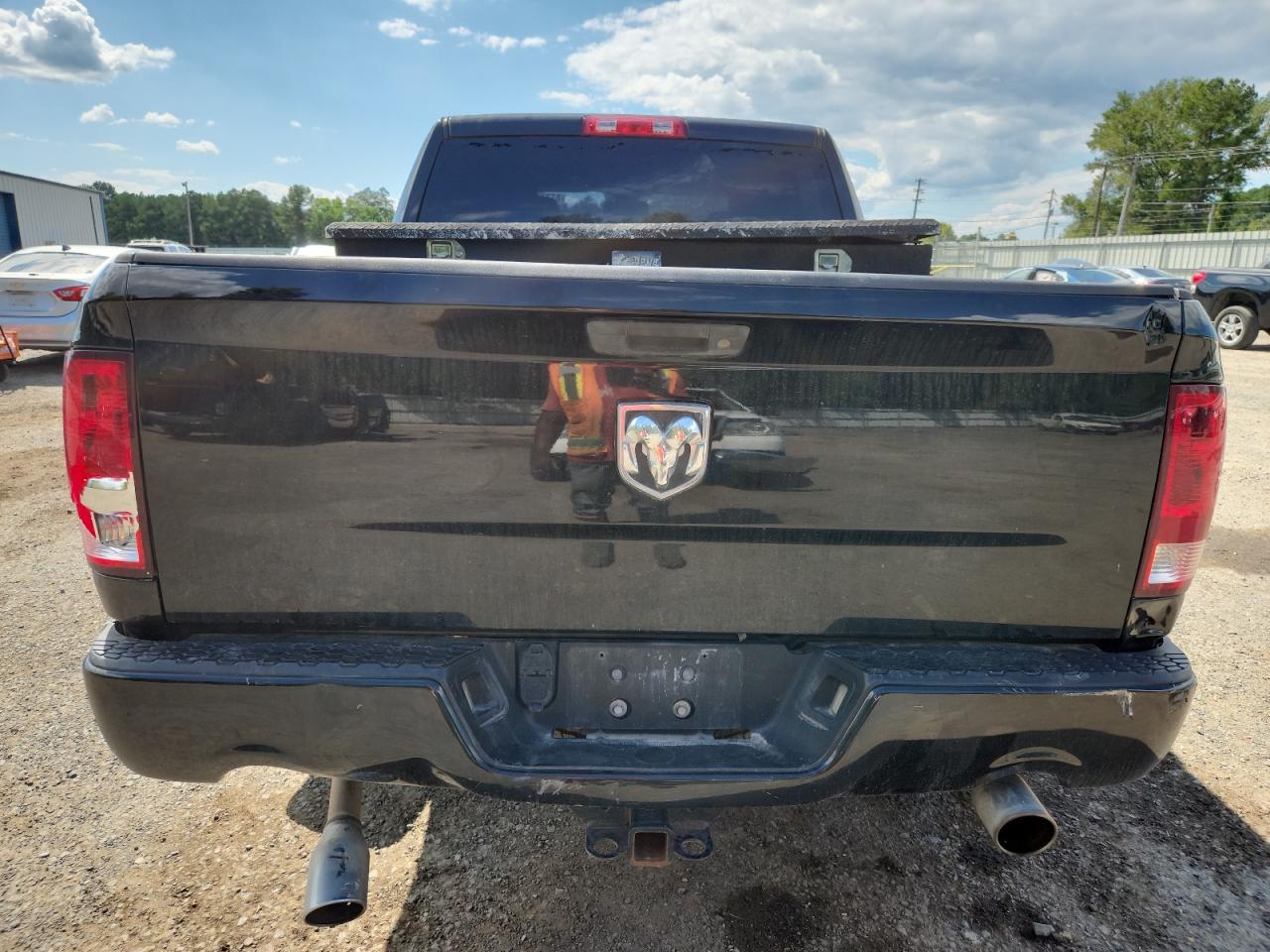 2014 Ram 1500 St VIN: 3C6RR7KT1EG215216 Lot: 81740485