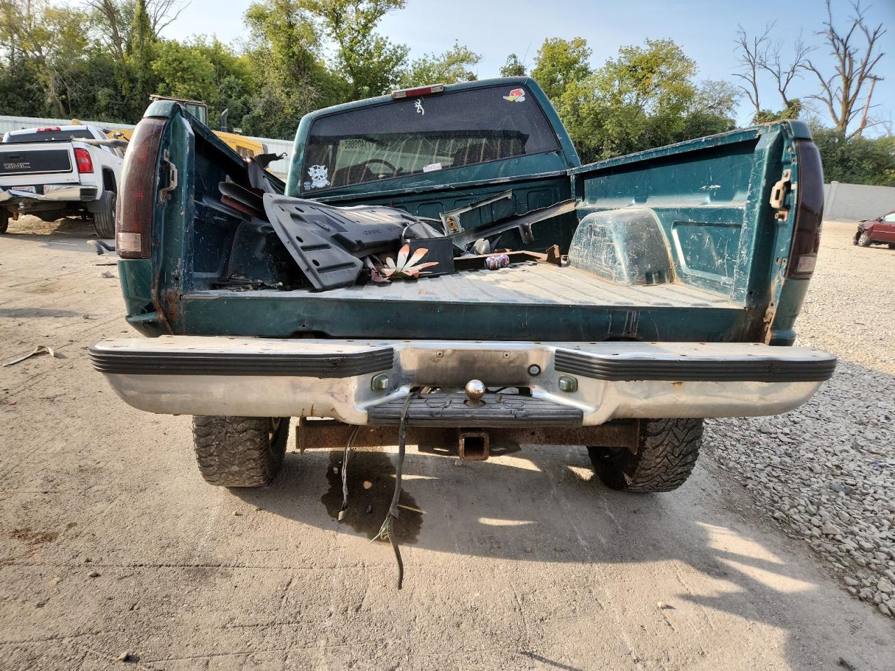 1997 Chevrolet Gmt-400 K1500 VIN: 2GCEK19R5V1212394 Lot: 71409865