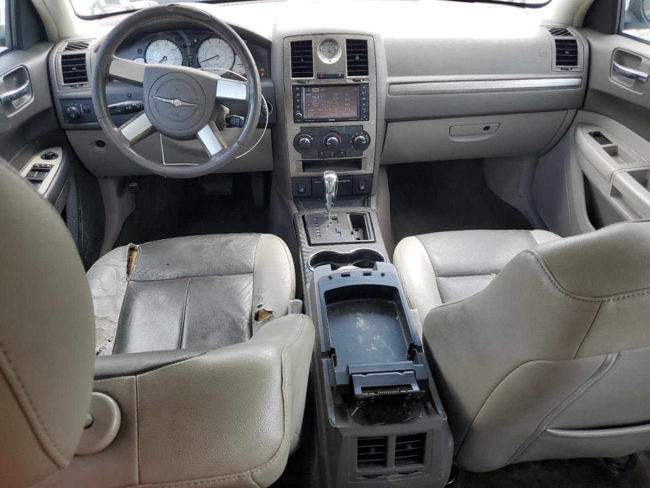 2008 Chrysler 300 Touring VIN: 2C3LA53GX8H245187 Lot: 81764895