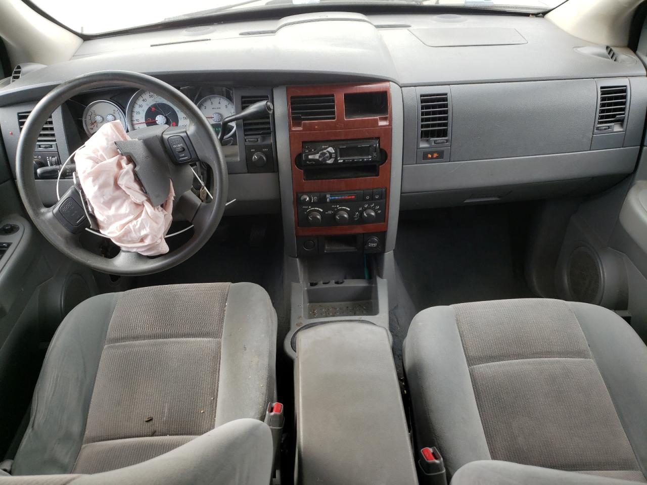 2004 Dodge Durango Slt VIN: 1D4HB48NX4F217937 Lot: 82135575