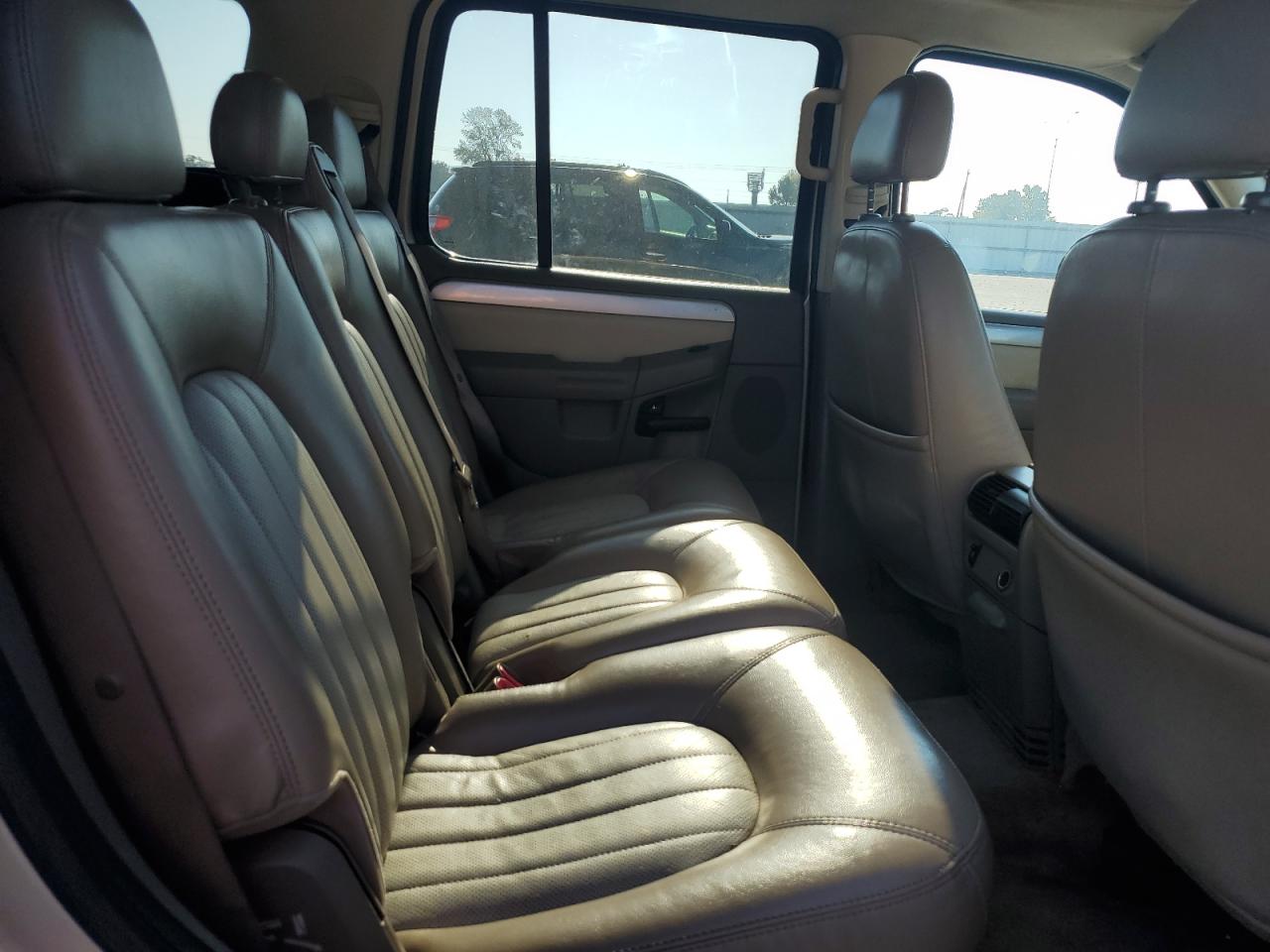 2004 Mercury Mountaineer VIN: 4M2ZU86W04UJ06673 Lot: 81380835