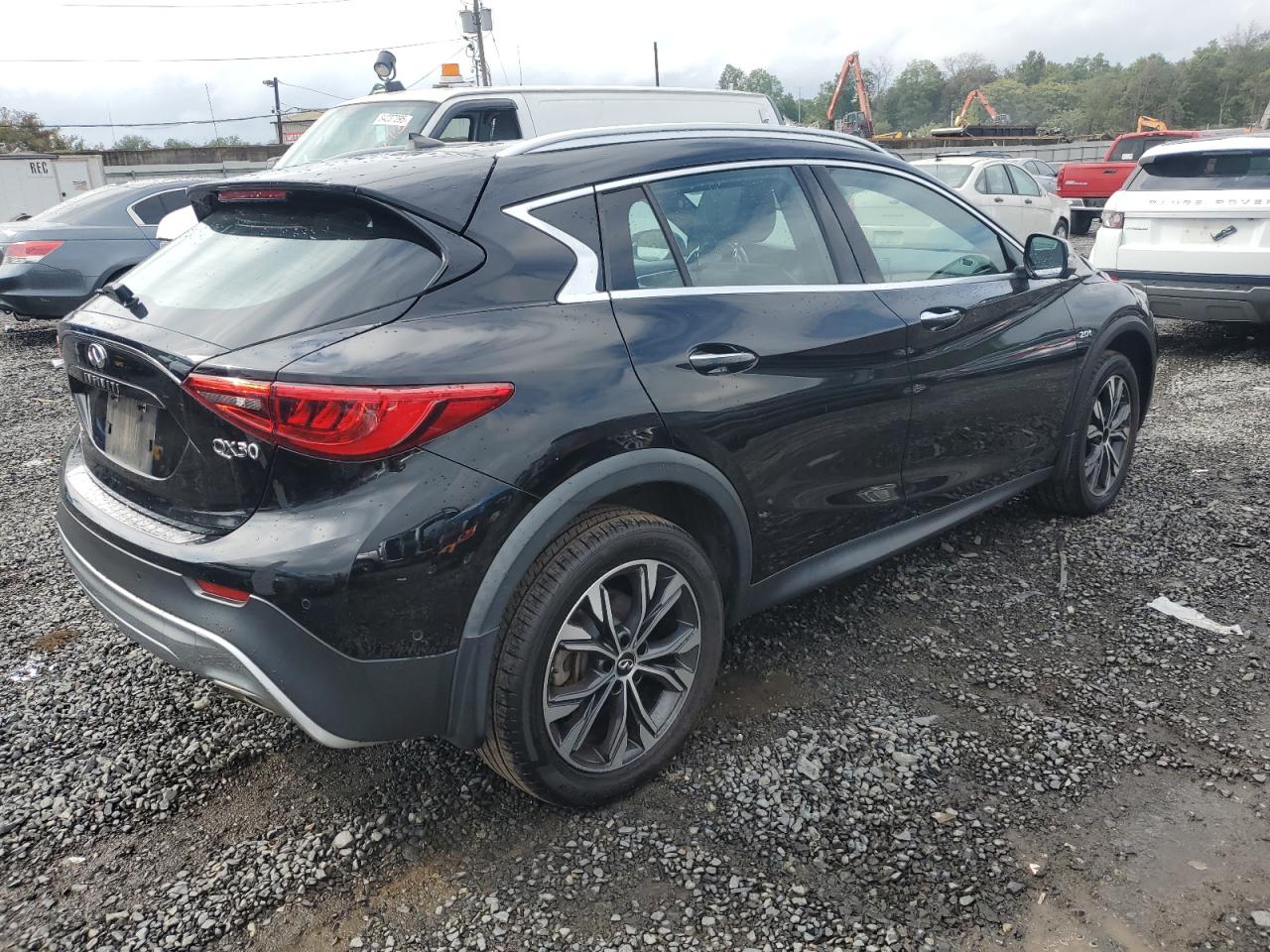 QX30 QX30