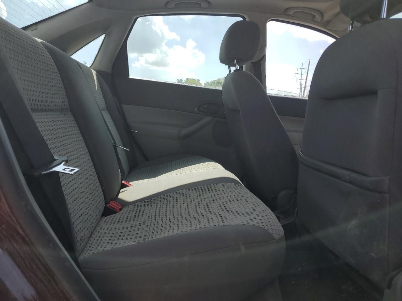 2007 Ford Focus Zx4 VIN: 1FAHP34N37W345218 Lot: 81859275