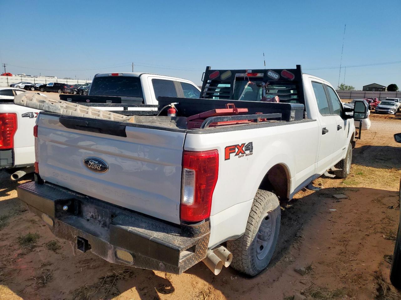 2017 Ford F350 Super Duty VIN: 1FT8W3BTXHEE28425 Lot: 84222425