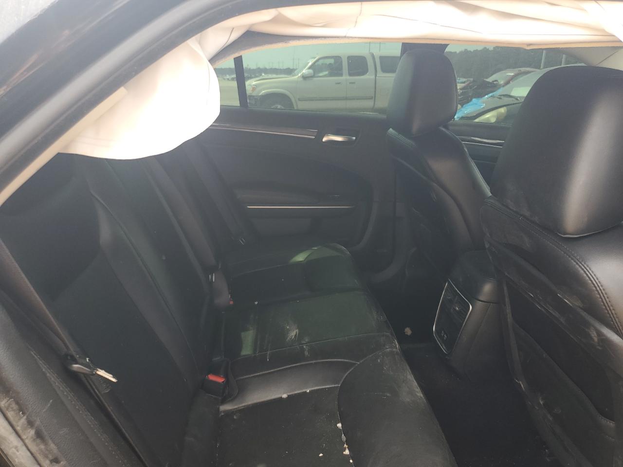 2019 Chrysler 300 Touring VIN: 2C3CCAAG6KH651397 Lot: 80622985