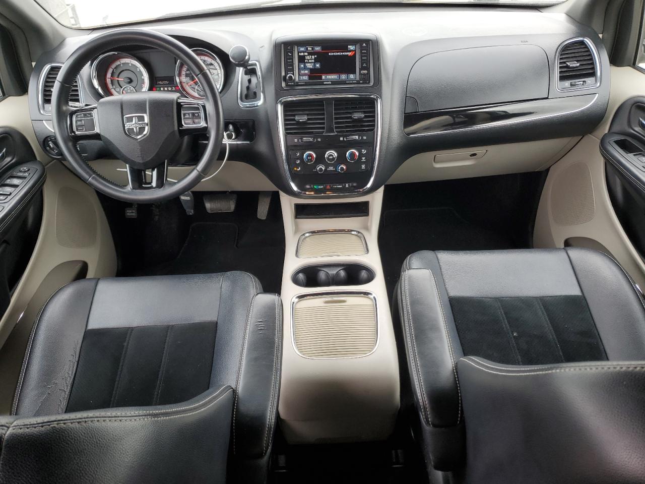 2016 Dodge Grand Caravan Se VIN: 2C4RDGBG3GR395127 Lot: 84450845