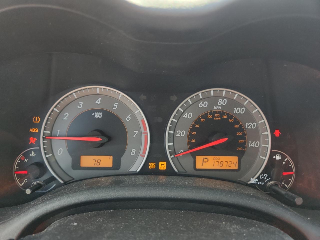 2010 Toyota Corolla Base VIN: 2T1BU4EE8AC261795 Lot: 82040845