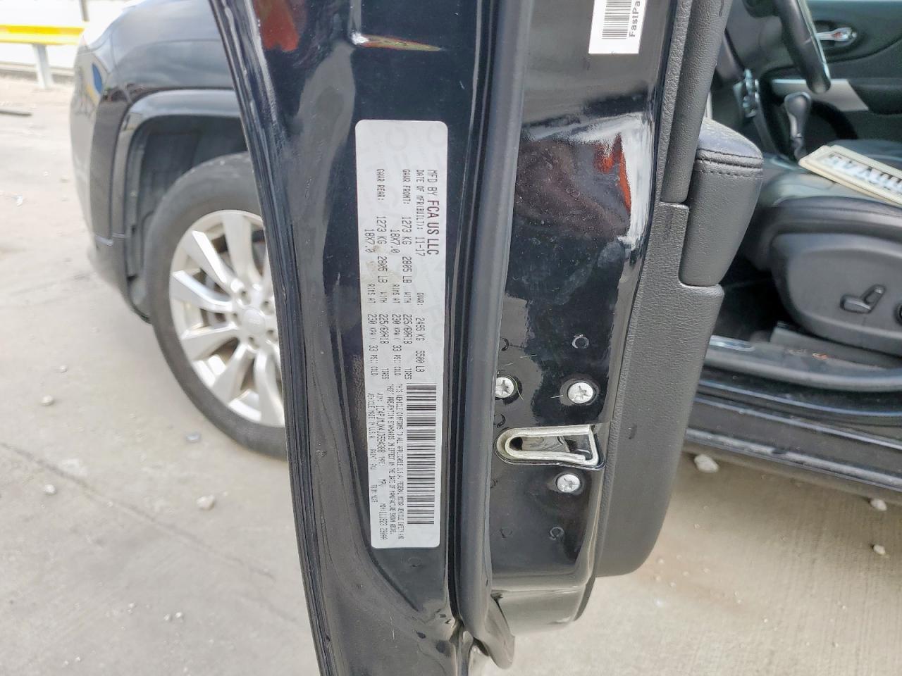 2018 Jeep Cherokee Overland VIN: 1C4PJMJX4JD594388 Lot: 80893025