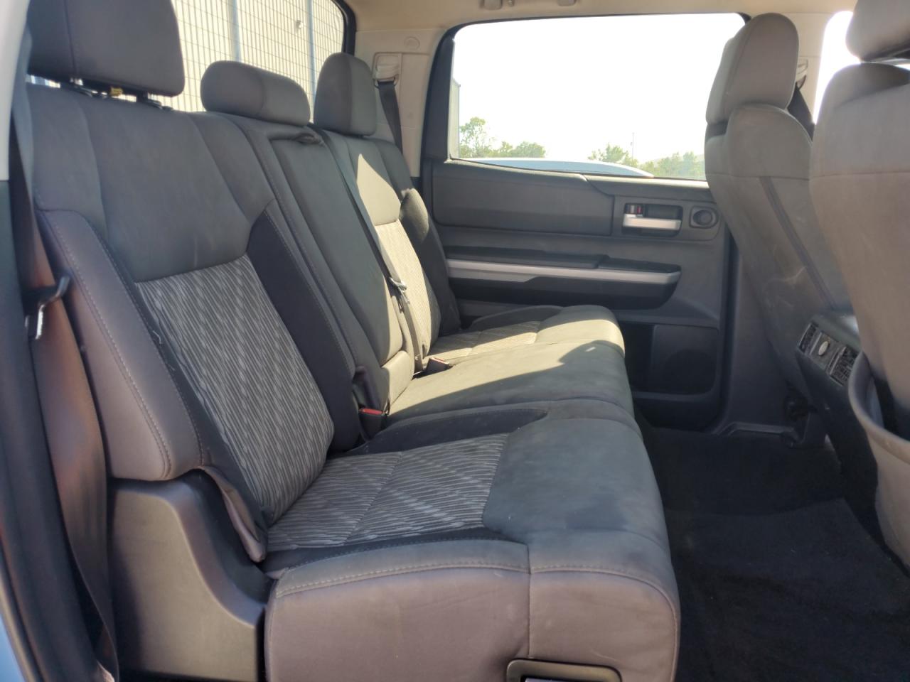 2019 Toyota Tundra Crewmax Sr5 VIN: 5TFDW5F13KX789686 Lot: 71045115