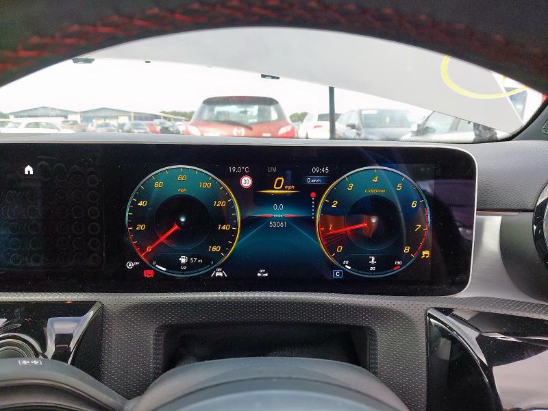 2019 MERCEDES-BENZ A 200 AMG LINE PREMIUM 