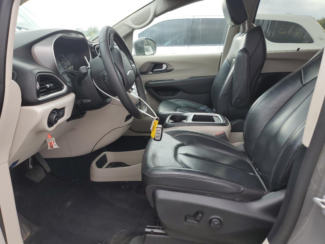 2022 Chrysler Pacifica Touring L VIN: 2C4RC1BGXNR178946 Lot: 81244885