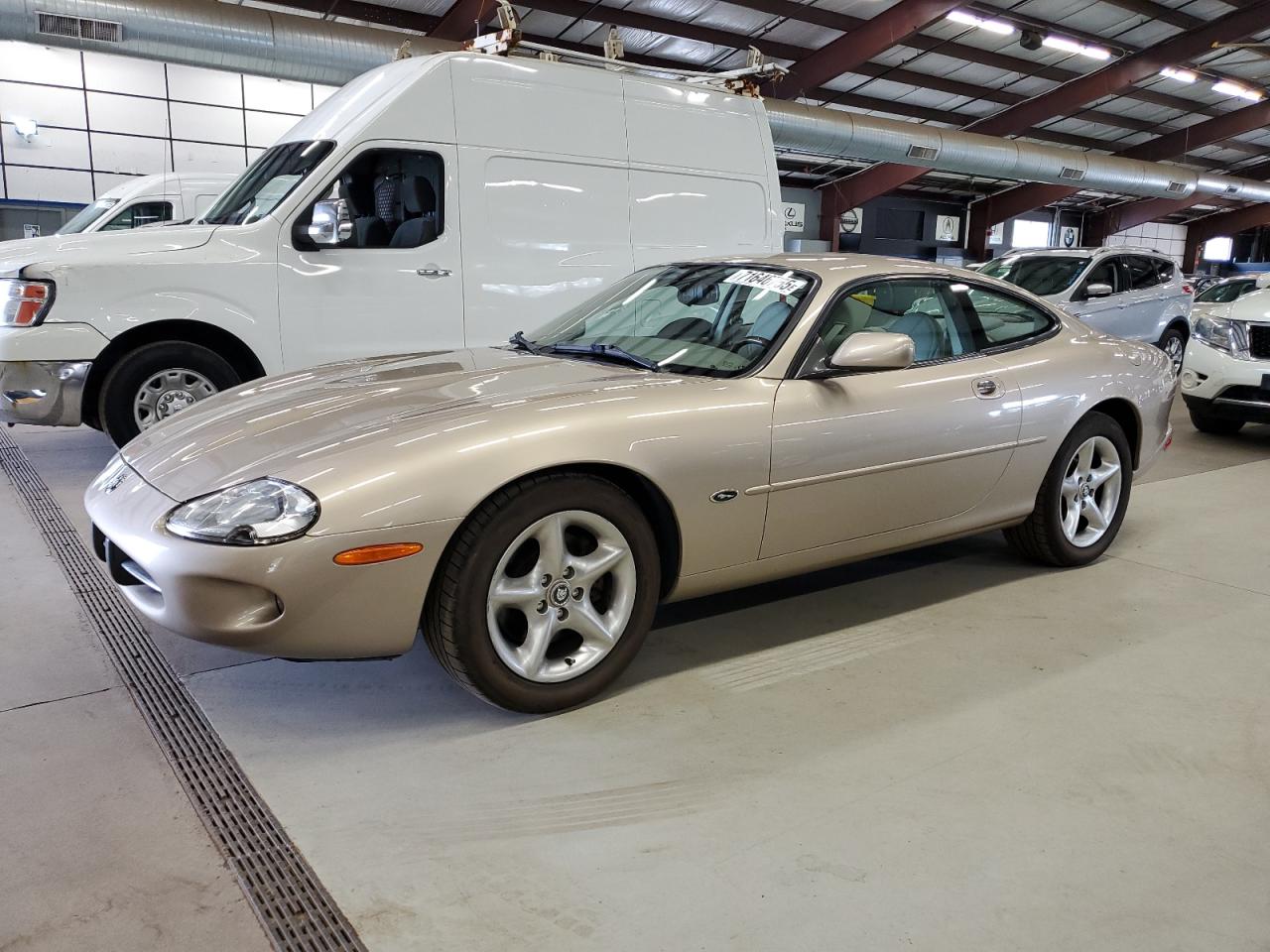 2000 Jaguar Xk8