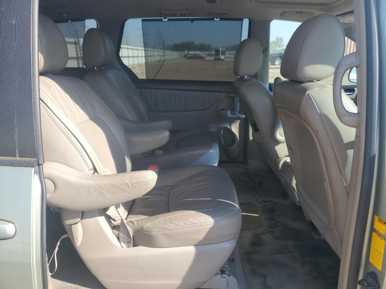 2010 Toyota Sienna Xle VIN: 5TDYK4CC8AS324290 Lot: 81019885