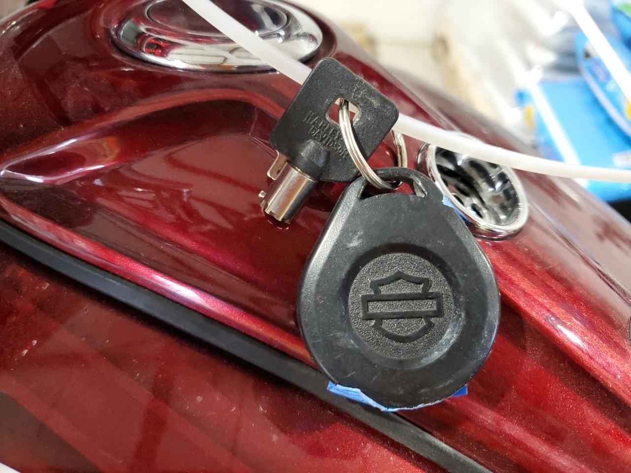 2016 Harley-Davidson Flhxs Street Glide Special VIN: 1HD1KRM10GB651843 Lot: 80327985