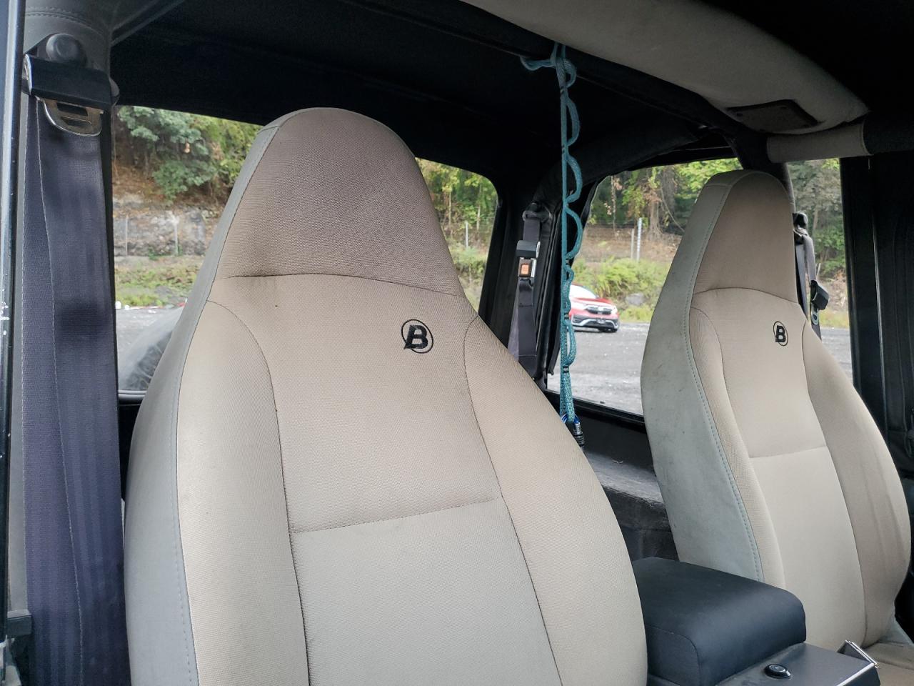 1992 Jeep Wrangler / Yj VIN: 2J4FY29S5NJ502494 Lot: 83780605