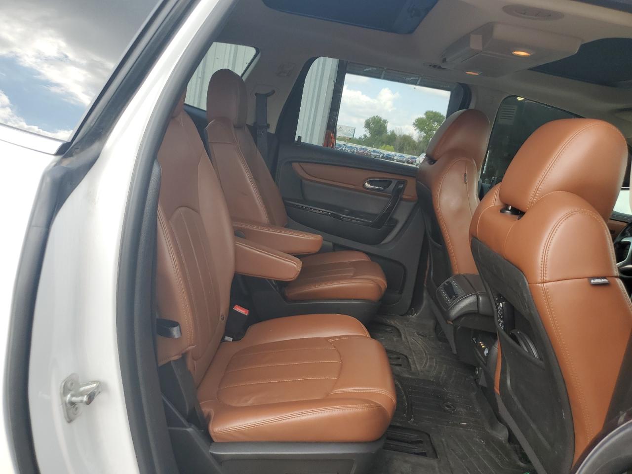 2017 Chevrolet Traverse Premier VIN: 1GNKVJKD9HJ163257 Lot: 81282875