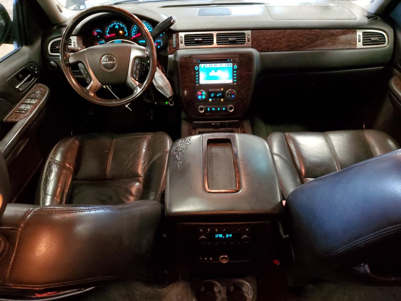 2007 GMC Yukon Denali VIN: 1GKFK63817J326942 Lot: 71403775