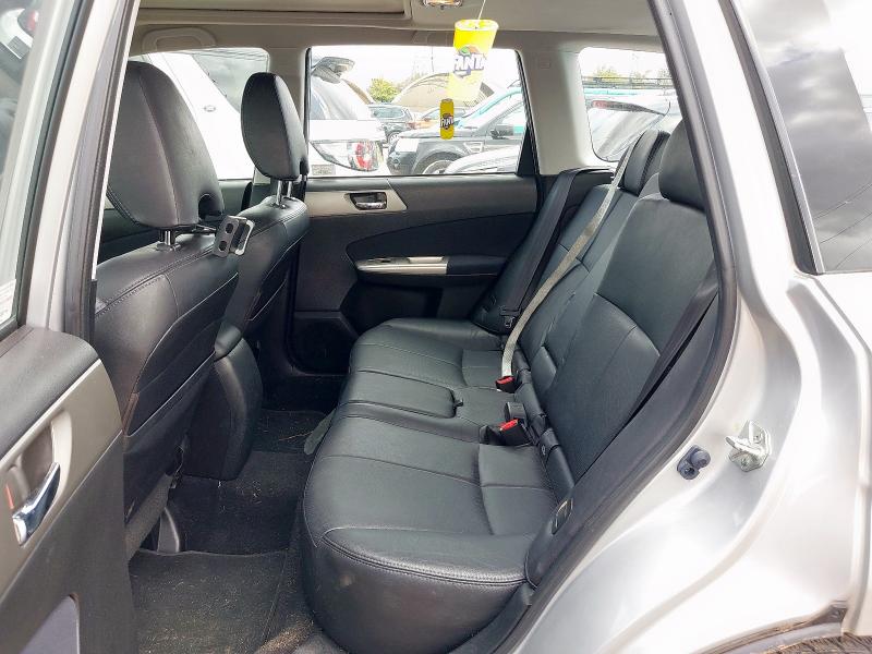2010 SUBARU FORESTER XS