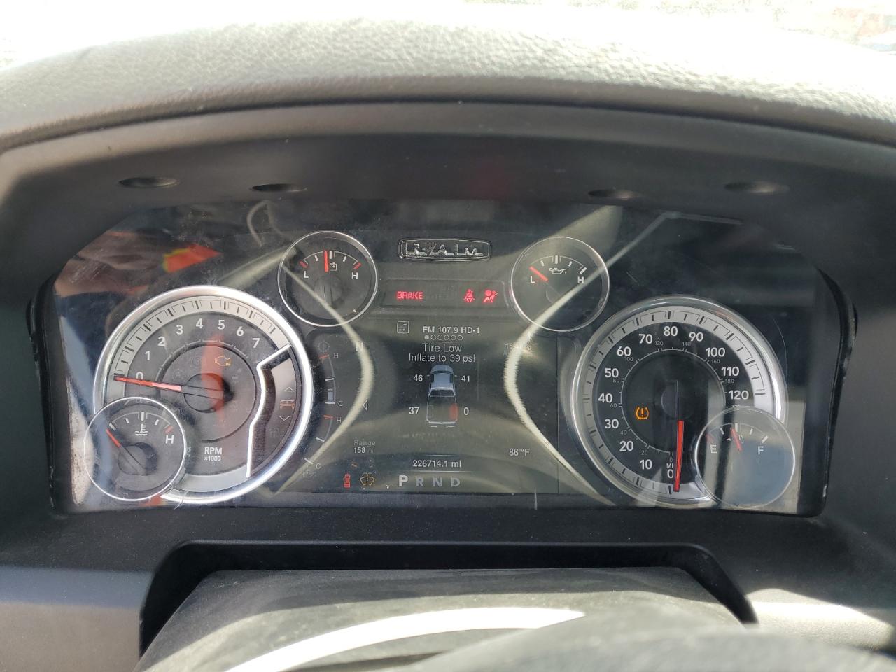 2016 Ram 1500 Slt VIN: 3C6RR7LT5GG364648 Lot: 71422785