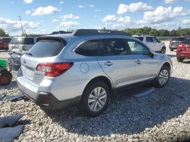  SUBARU OUTBACK 2018 Серебристый