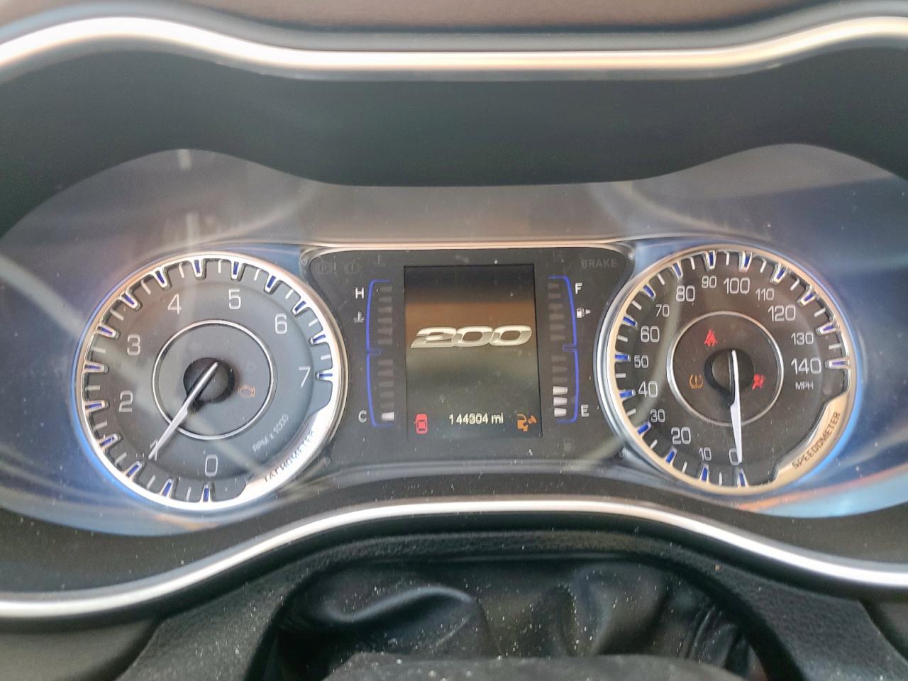 2015 Chrysler 200 Limited VIN: 1C3CCCAB1FN730408 Lot: 84271935