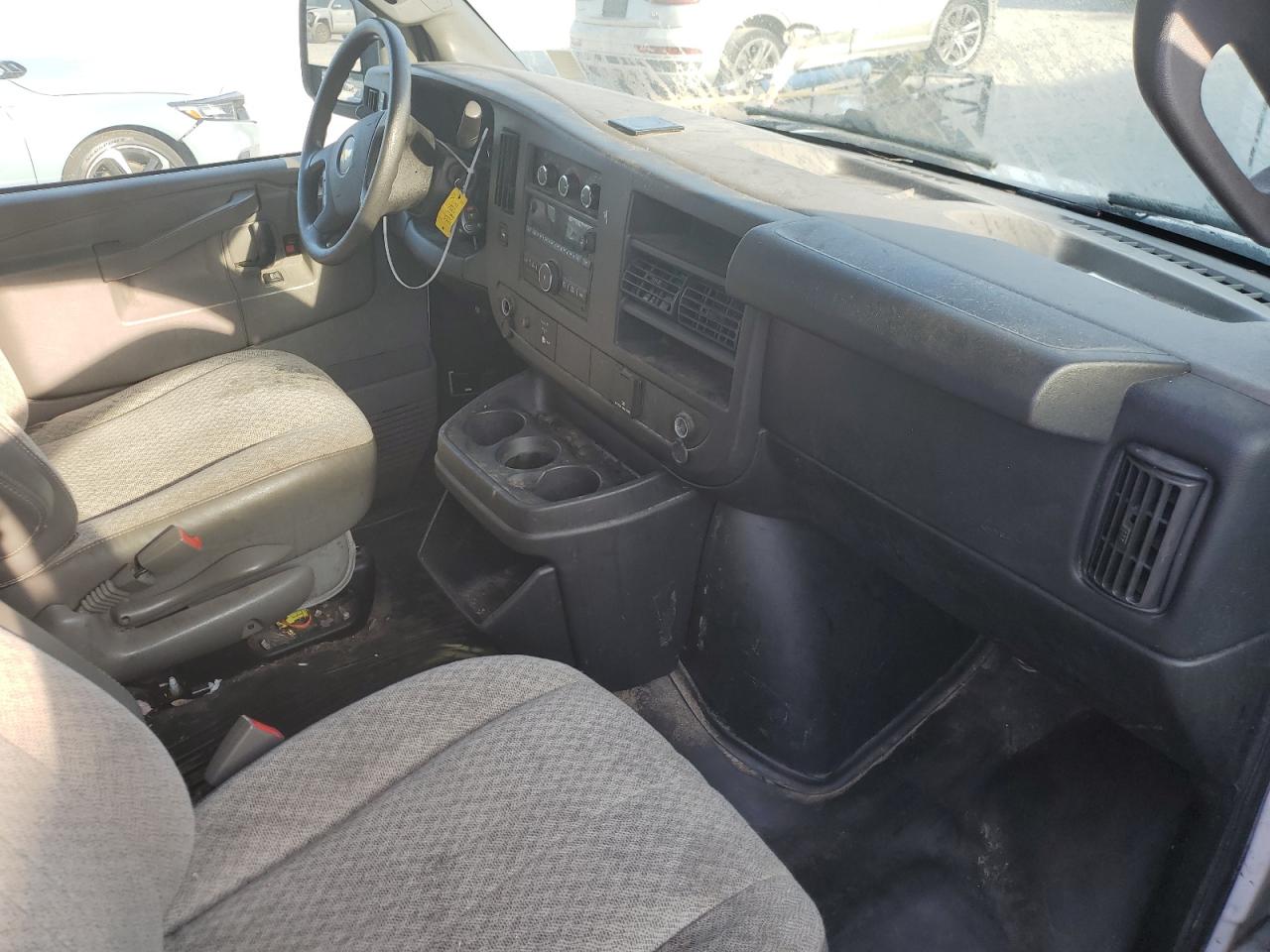 2017 Chevrolet Express G2500 VIN: 1GCWGAFF6H1125842 Lot: 82058705