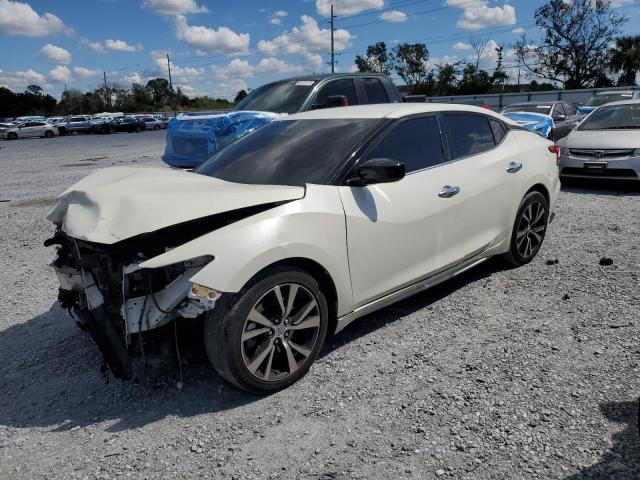  NISSAN MAXIMA 2017 Белы