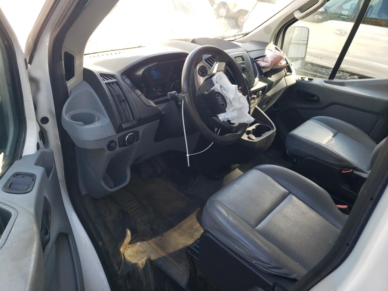 2018 Ford Transit T-250 VIN: 1FTYR2CM6JKB53345 Lot: 69030595