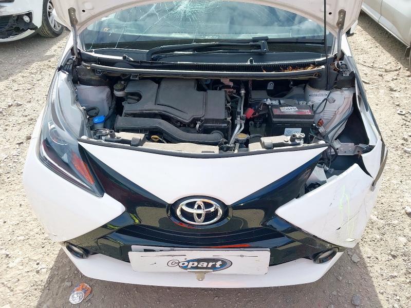2014 TOYOTA AYGO X-PRESSION