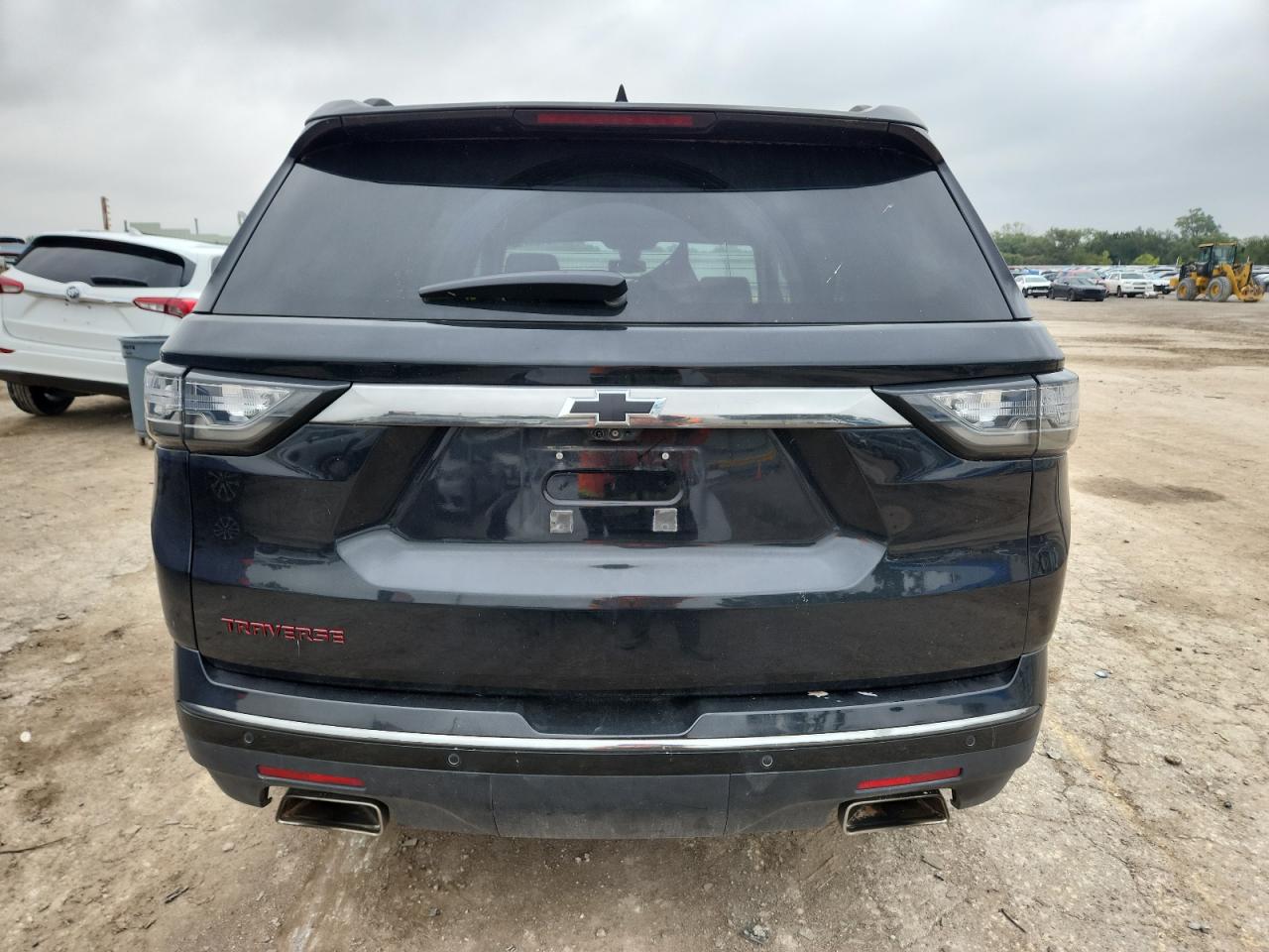 2018 Chevrolet Traverse Premier VIN: 1GNERKKW1JJ105836 Lot: 70198755