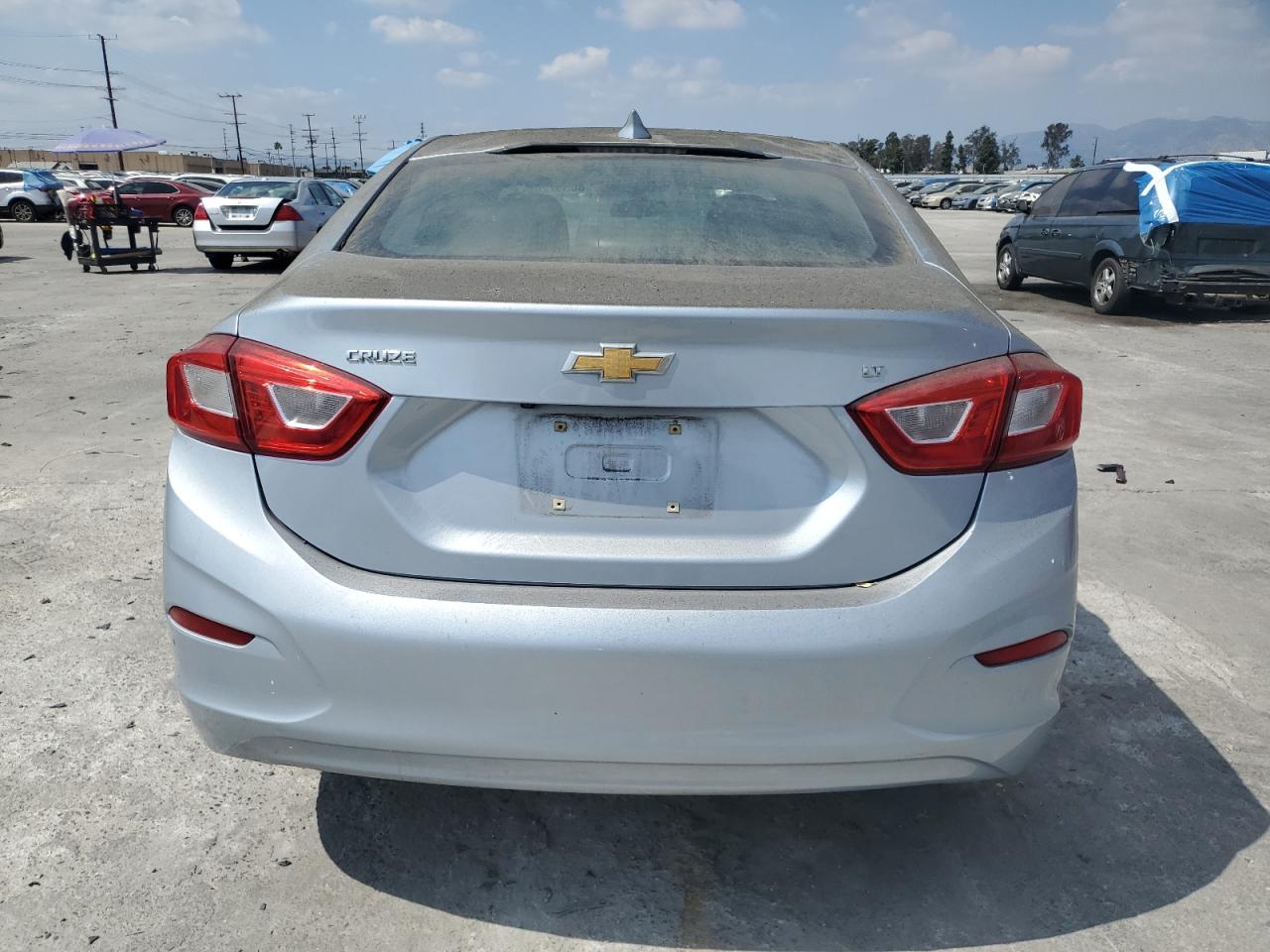 2018 Chevrolet Cruze Lt VIN: 1G1BE5SM2J7114834 Lot: 80557205
