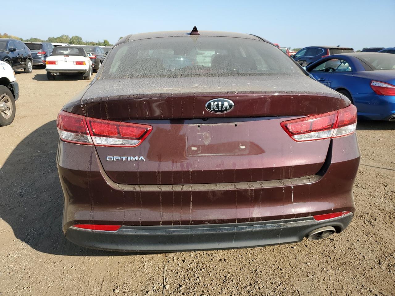2017 Kia Optima Lx VIN: 5XXGT4L31HG160627 Lot: 81252575