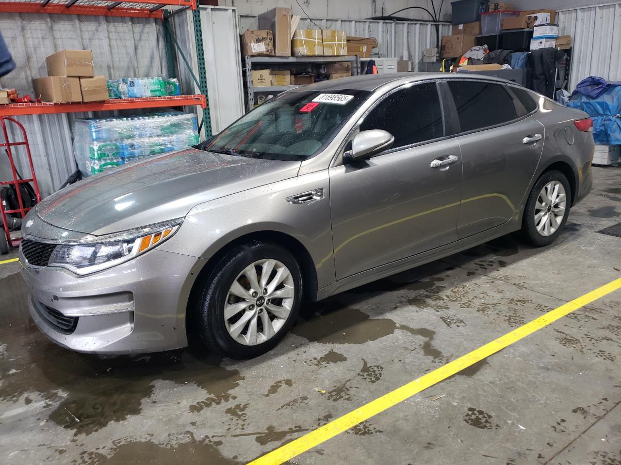 KIA OPTIMA 2017. Lot# 81698565. VIN 5XXGT4L33HG146194. Photo 1