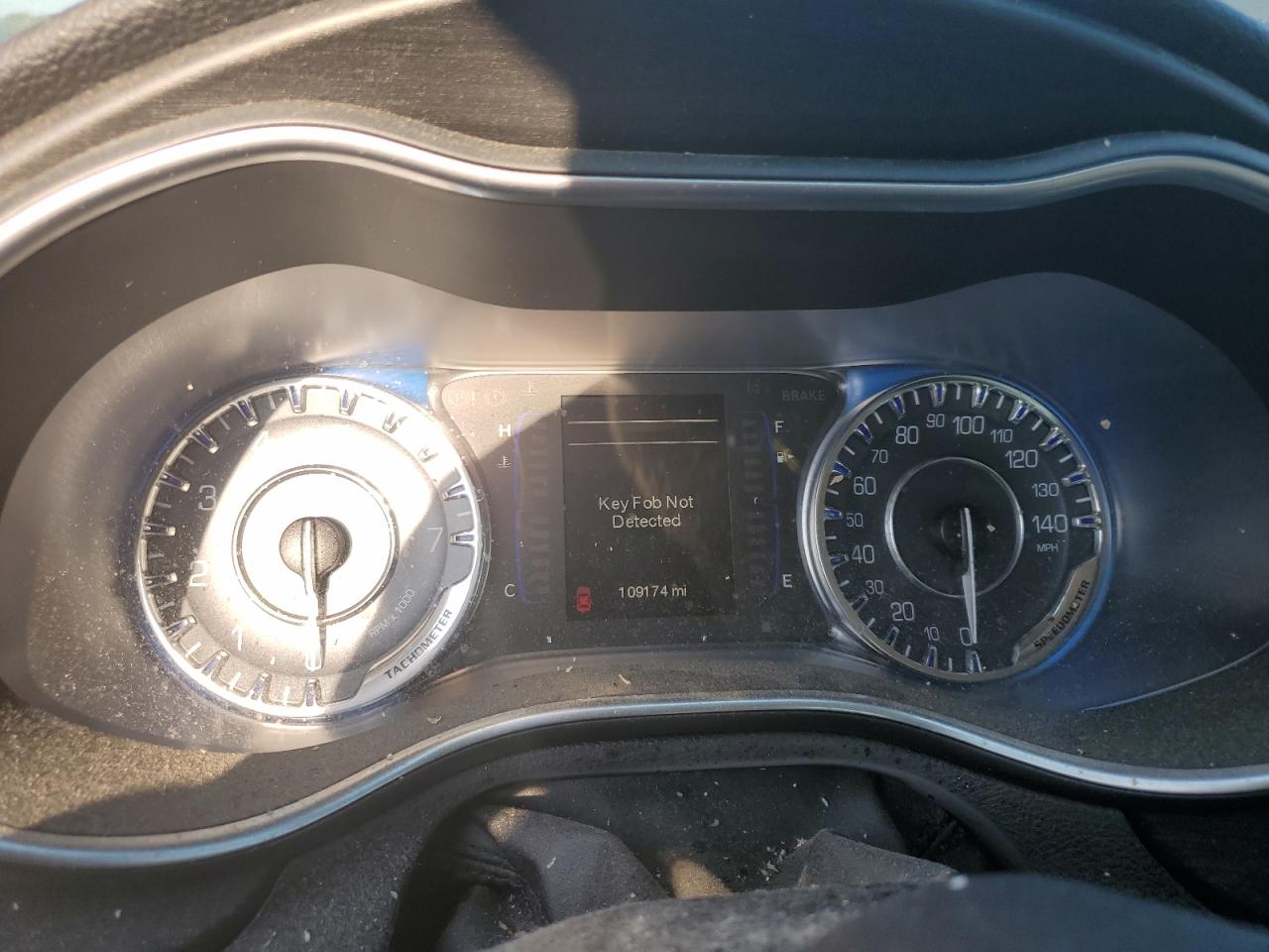 2015 Chrysler 200 Limited VIN: 1C3CCCAB1FN760511 Lot: 71691235