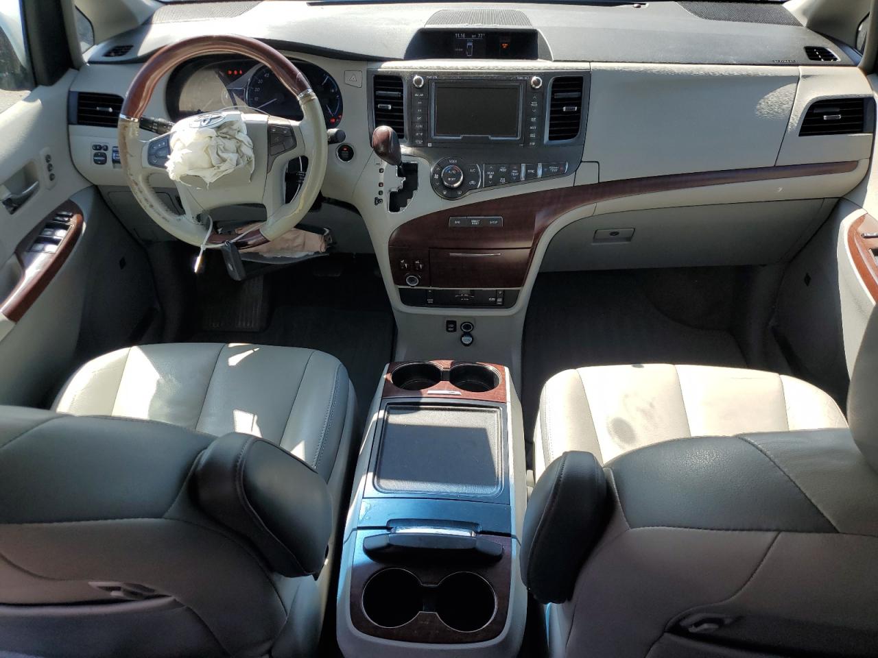 2013 Toyota Sienna Xle VIN: 5TDYK3DCXDS382186 Lot: 81918395